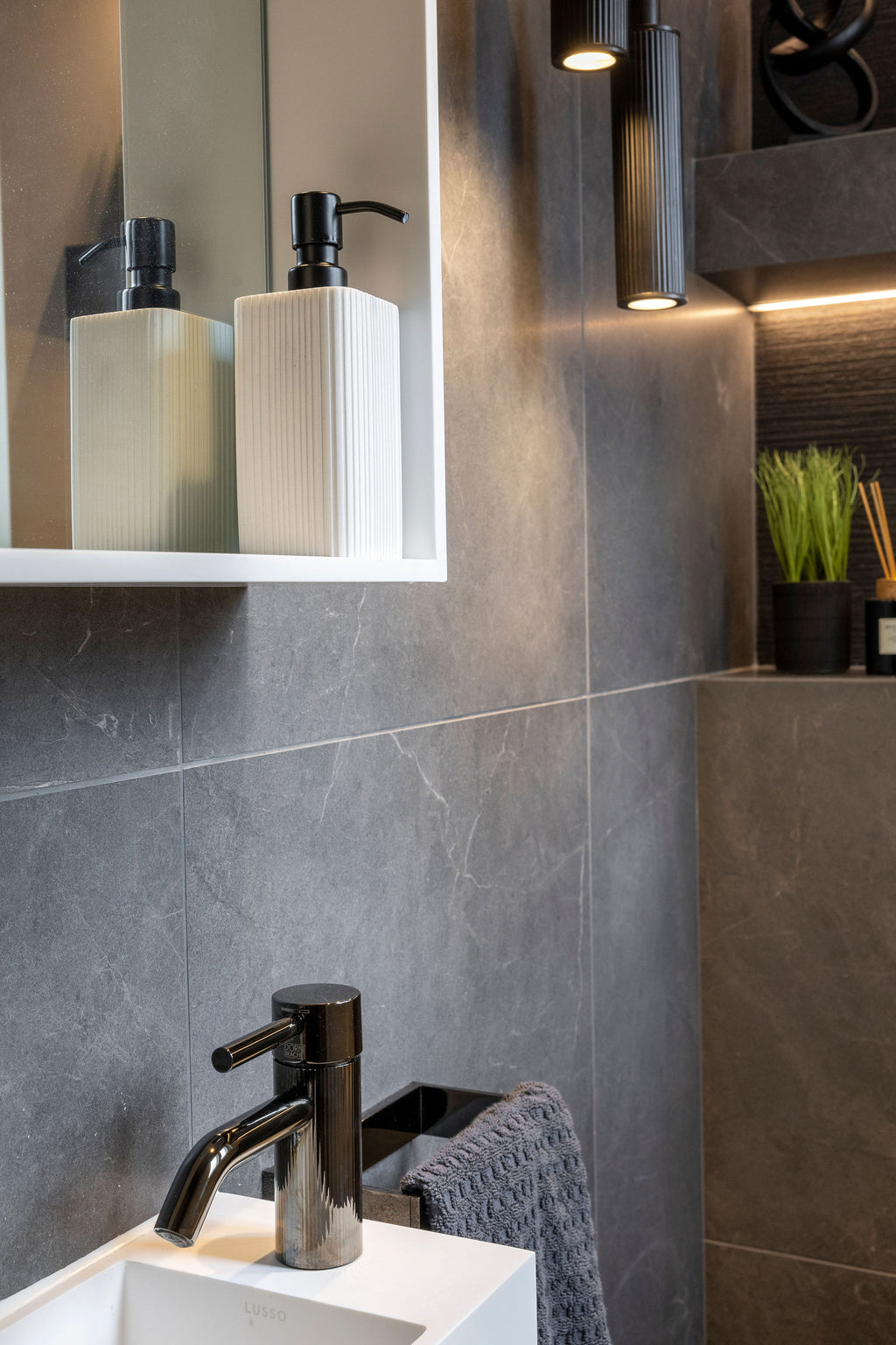 Guest Cloakroom Design